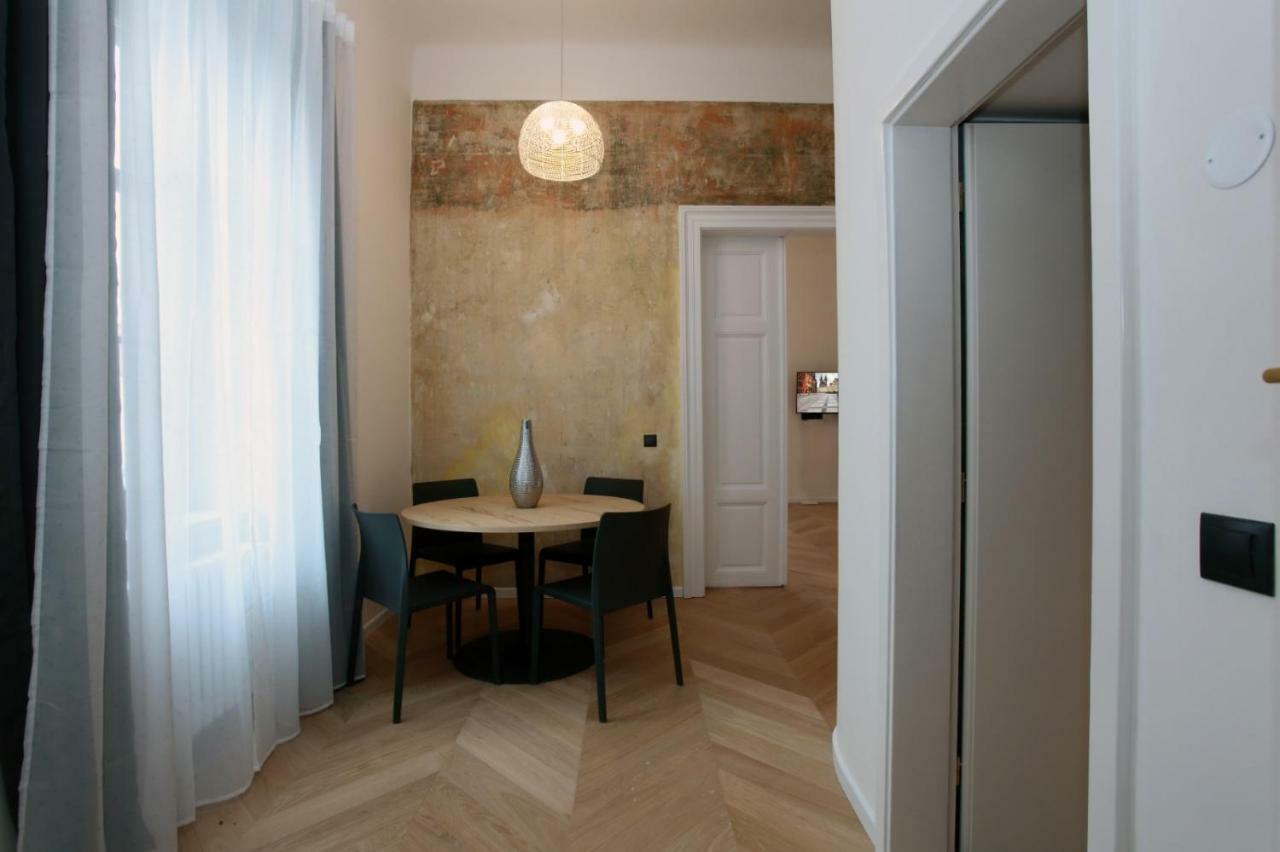 The Apartment House - Mezibranska ปราก ภายนอก รูปภาพ