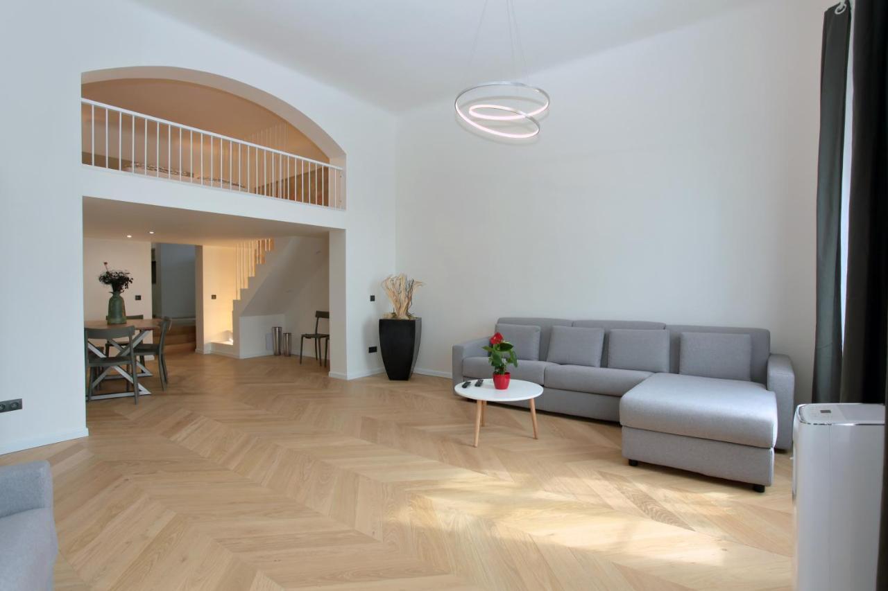 The Apartment House - Mezibranska ปราก ภายนอก รูปภาพ